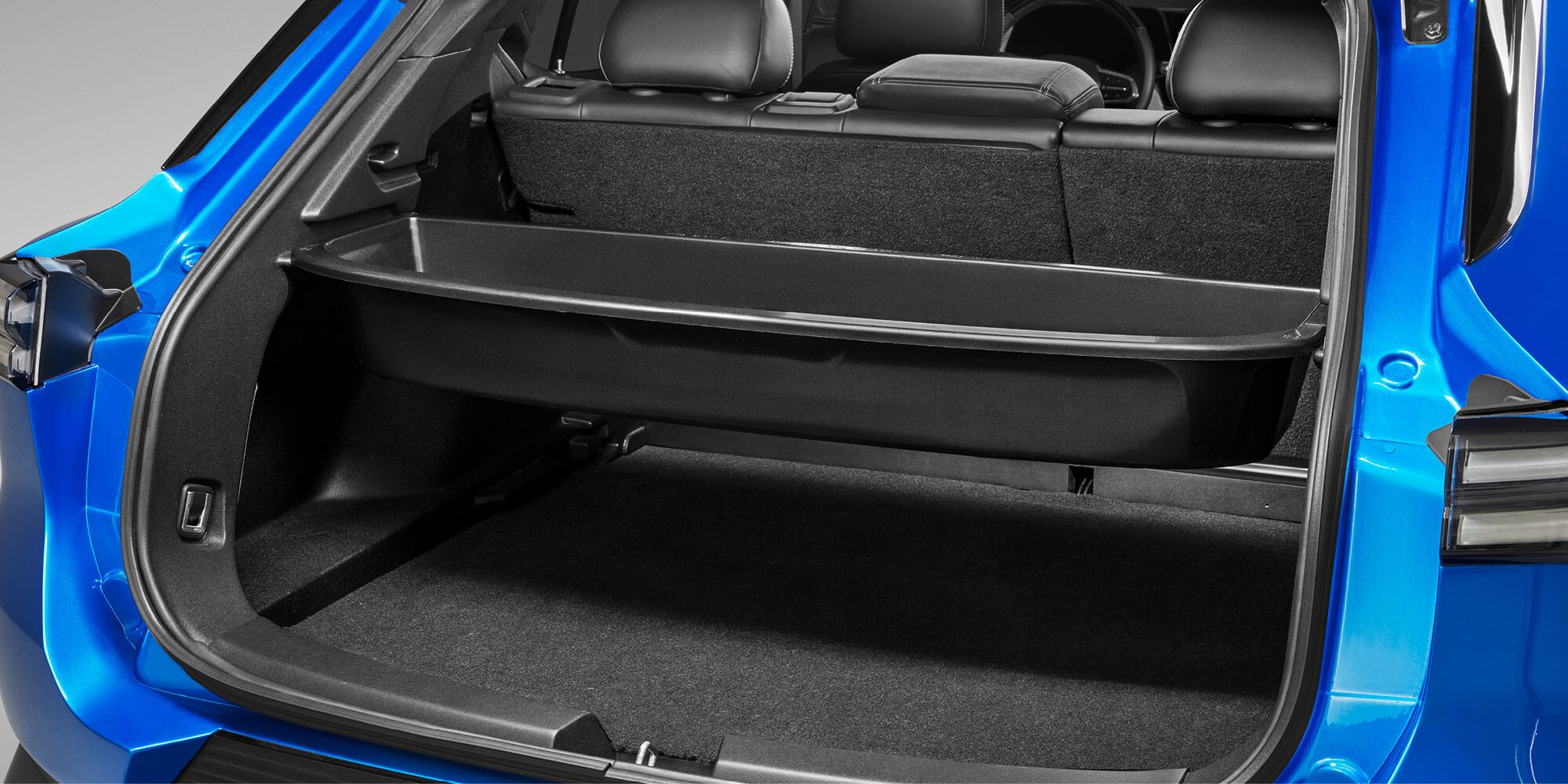 Bandeja organizadora con divisiones para la cajuela de tu nueva Chevrolet Equinox EV 2026 SUV eléctrica deportiva